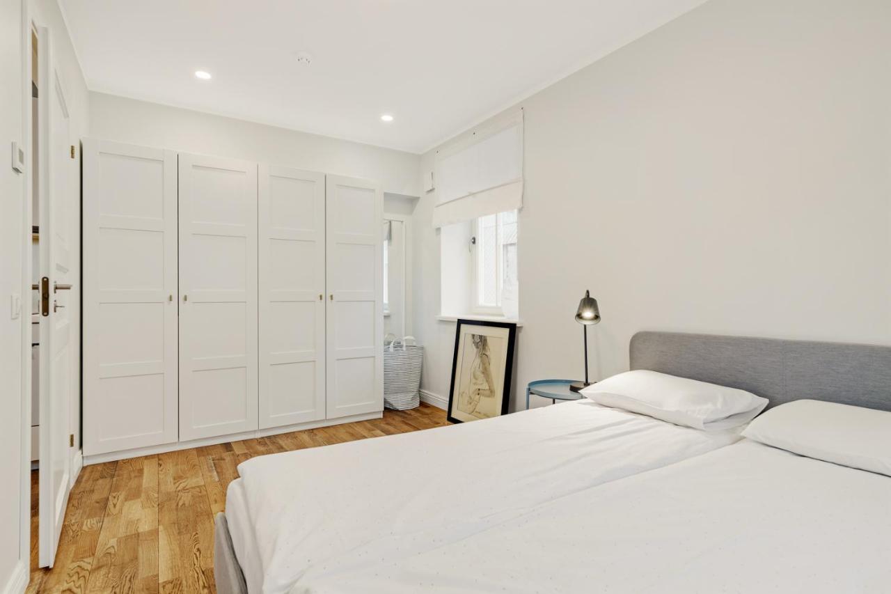 タリンCharming 1Br In Superb Location, Free Parking & Wi-Fiアパートメント エクステリア 写真