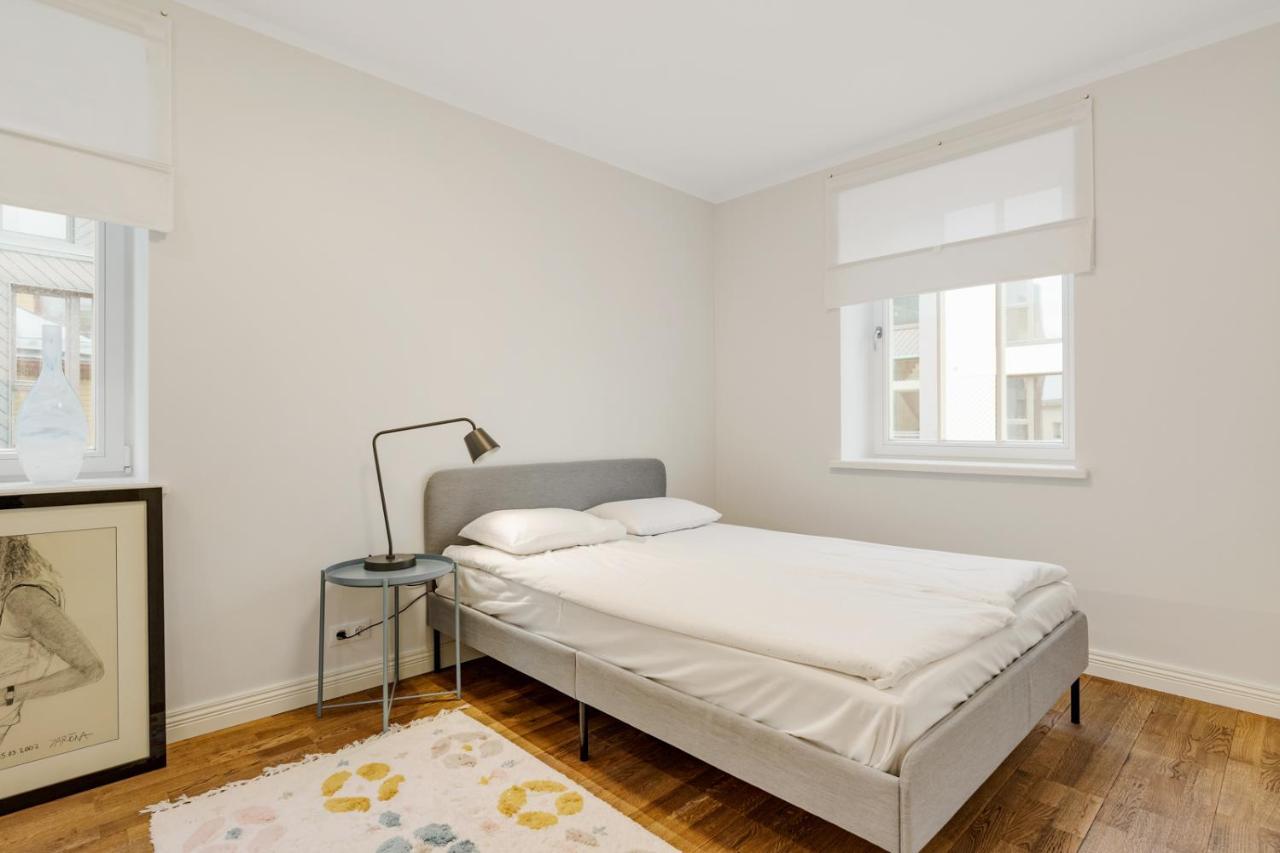 タリンCharming 1Br In Superb Location, Free Parking & Wi-Fiアパートメント エクステリア 写真