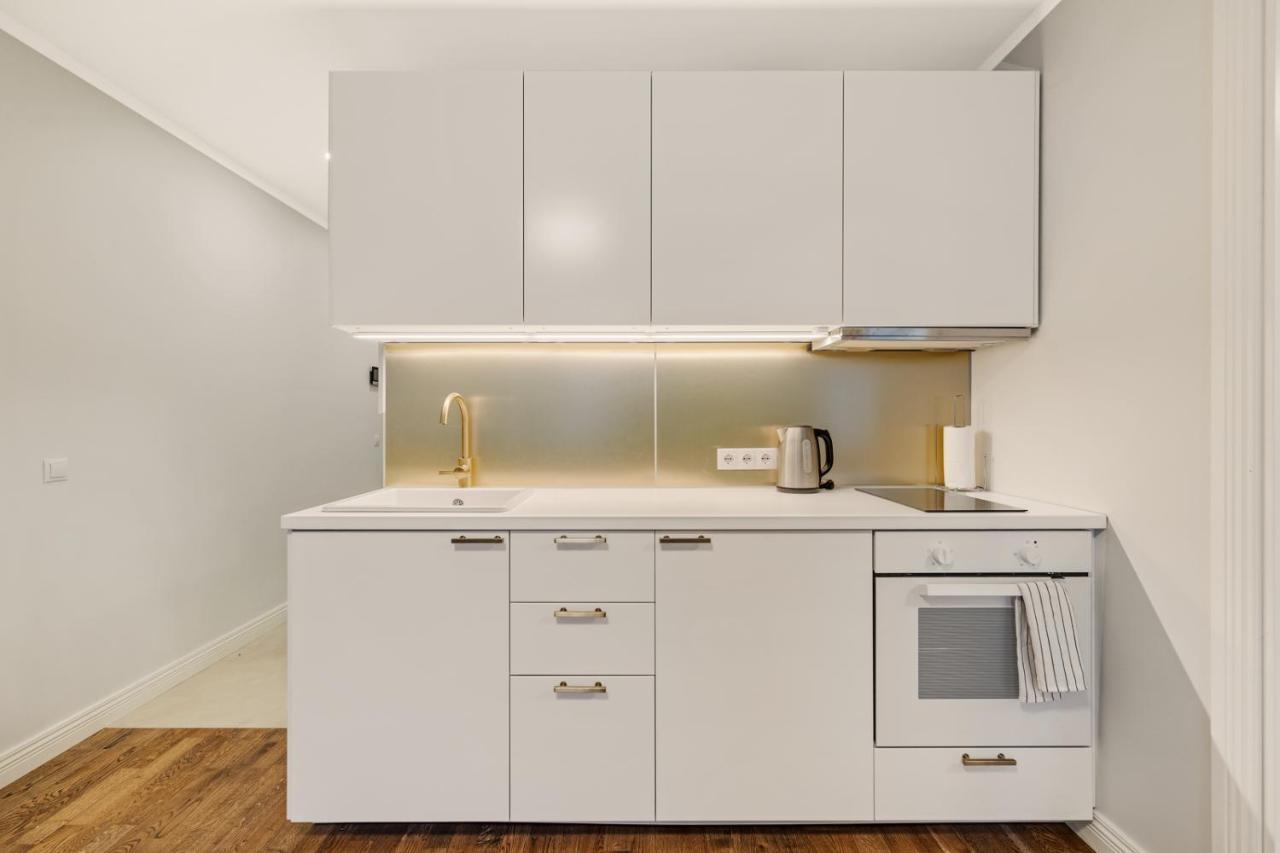タリンCharming 1Br In Superb Location, Free Parking & Wi-Fiアパートメント エクステリア 写真